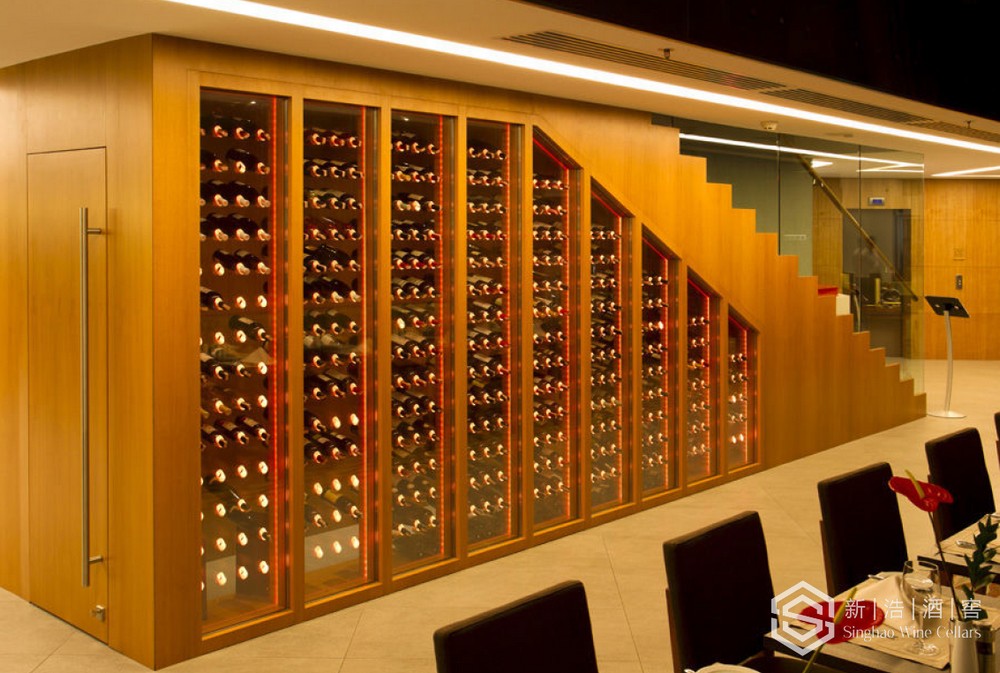 商业酒窖7
